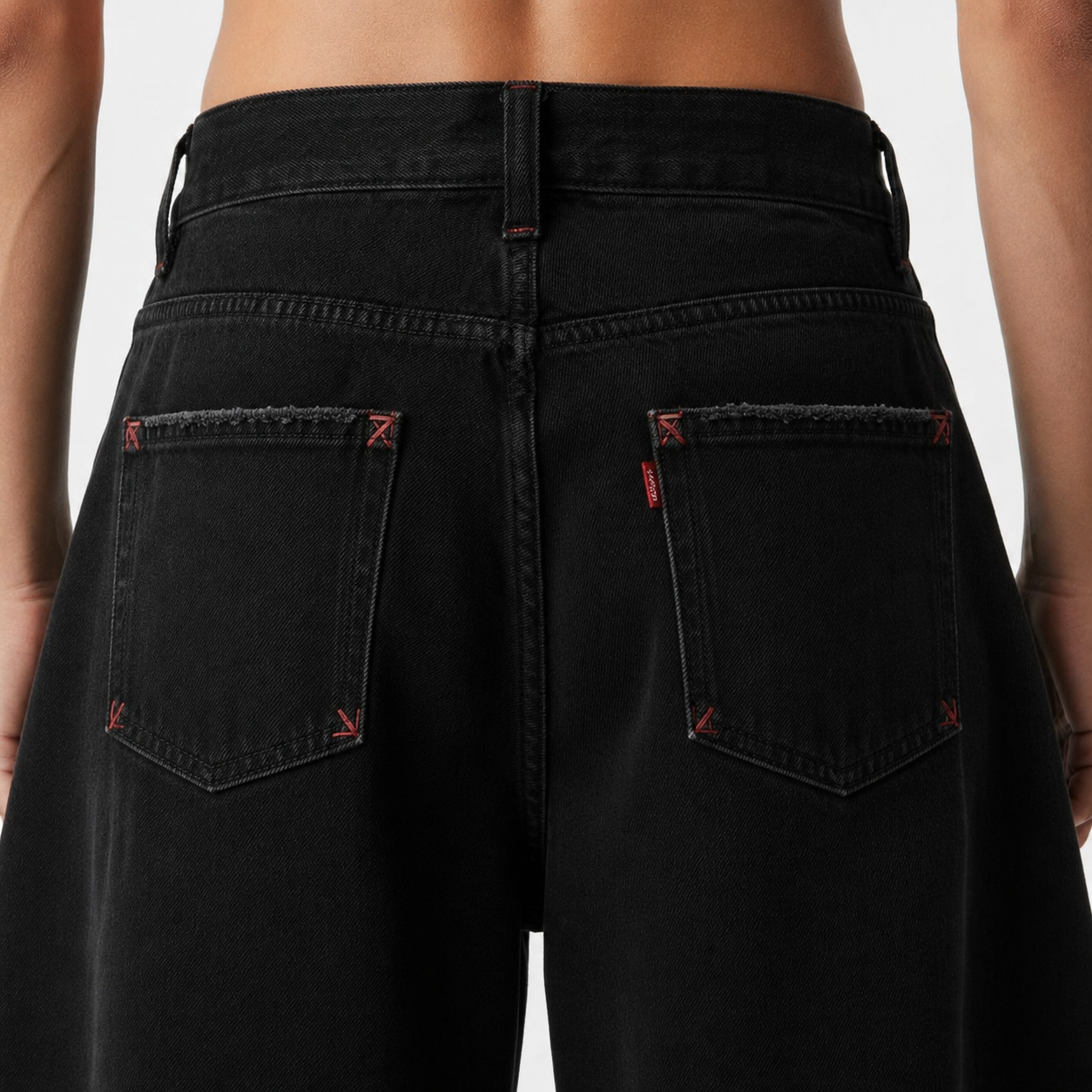 LIGATURE DENIM
